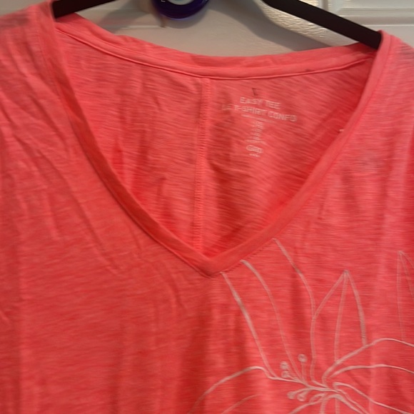 V-Neck Tee - Picture 5 of 5